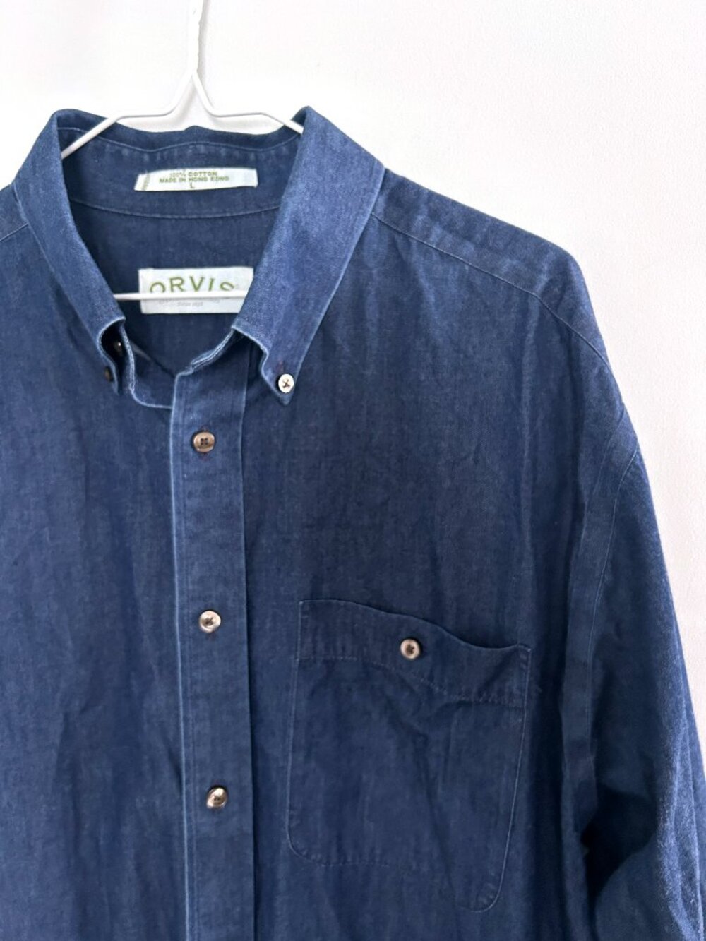 Vintage Orvis Chambray Button Down Shirt Made in Hong Kong 100% Cotton L - Picture 2 of 8